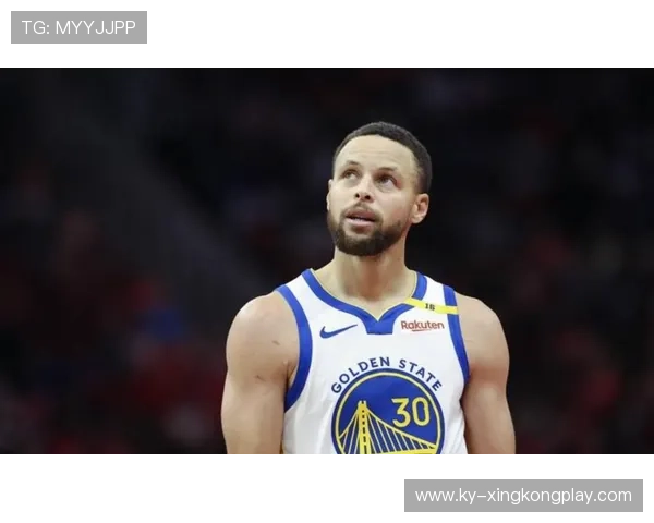 库里三分连中，勇士在下半场掀起猛攻